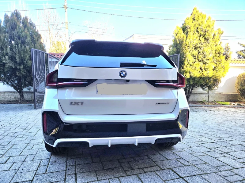 BMW iX1 M* xDrive30* Laser* HeadUp* Memory* Panorama* , снимка 4 - Автомобили и джипове - 52928340