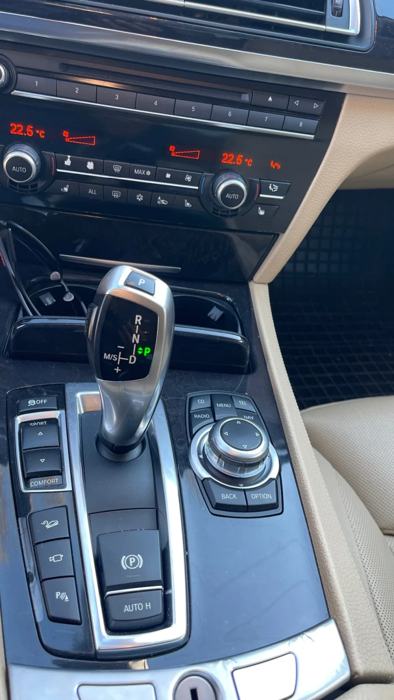 BMW 750, снимка 7 - Автомобили и джипове - 52957623