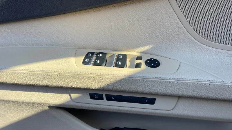 BMW 750, снимка 10 - Автомобили и джипове - 52957623