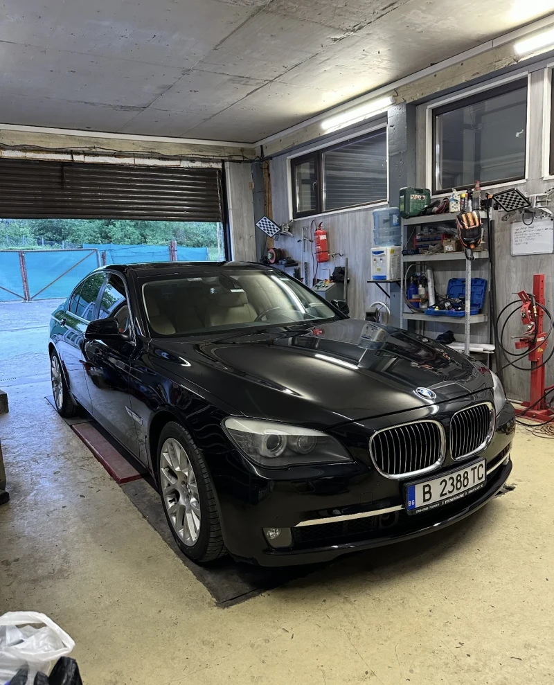 BMW 750, снимка 4 - Автомобили и джипове - 52957623