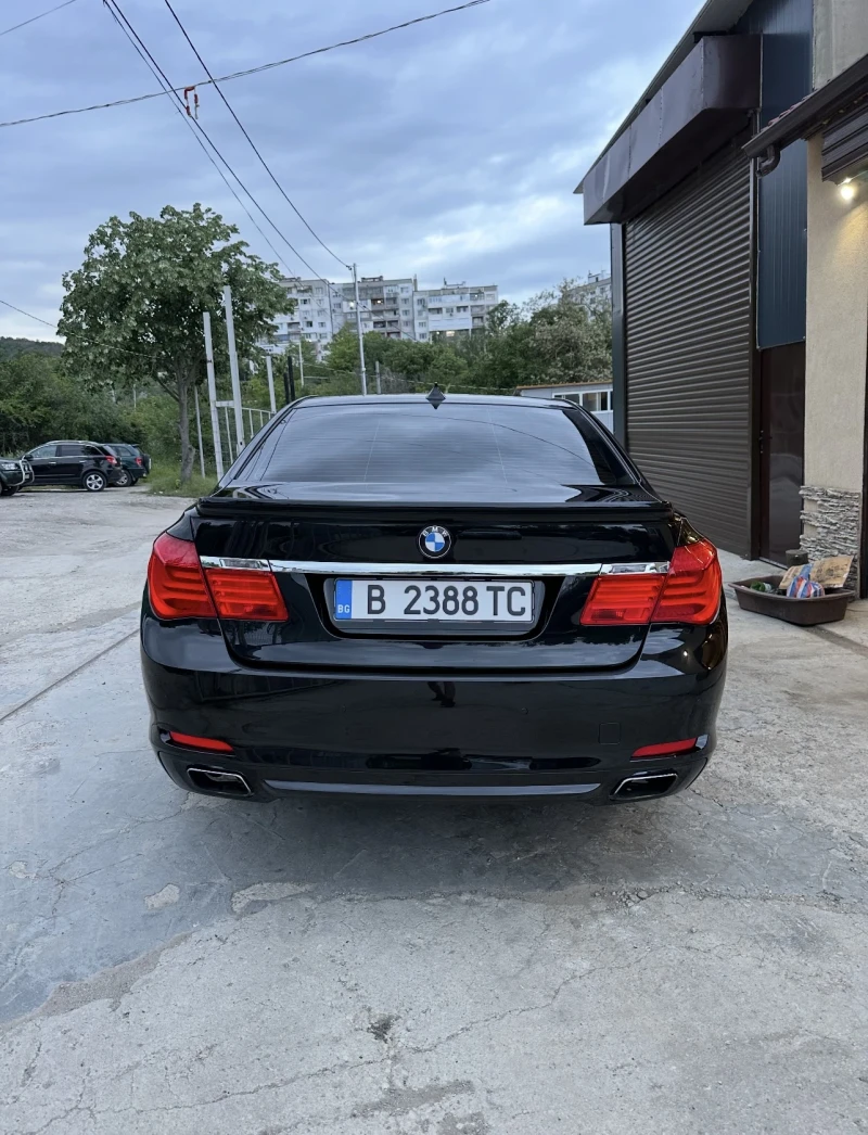BMW 750, снимка 2 - Автомобили и джипове - 52957623