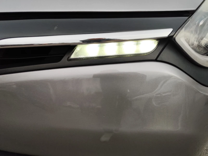 Renault Clio 1.5DCi* DUEL* EURO6B* LED* NAVI* , снимка 14 - Автомобили и джипове - 53000434