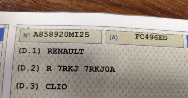 Renault Clio 1.5DCi* DUEL* EURO6B* LED* NAVI* , снимка 16 - Автомобили и джипове - 53000434