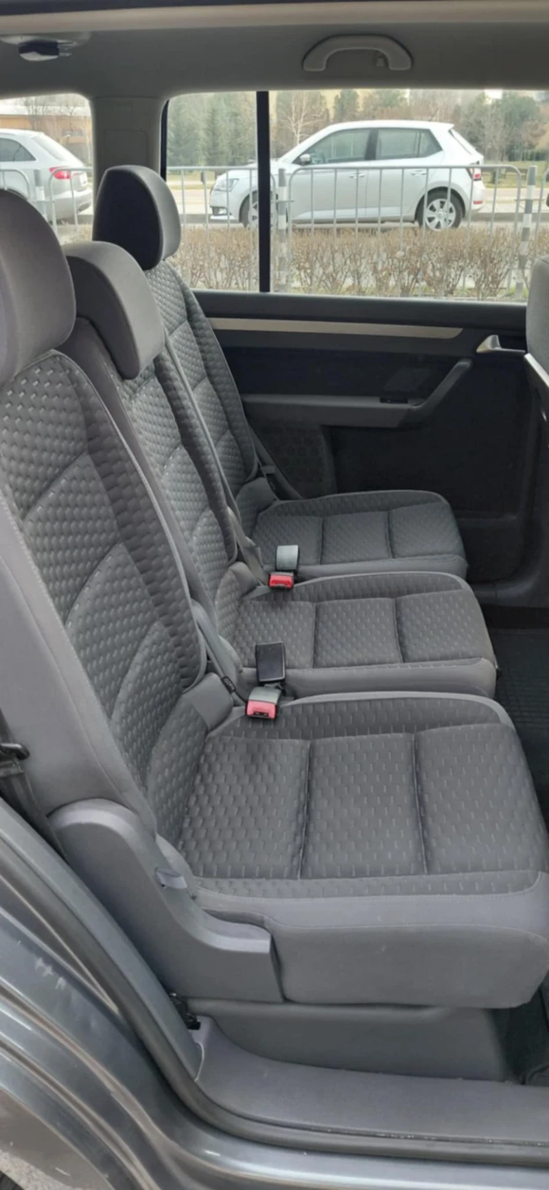 VW Touran, снимка 3 - Автомобили и джипове - 53101199