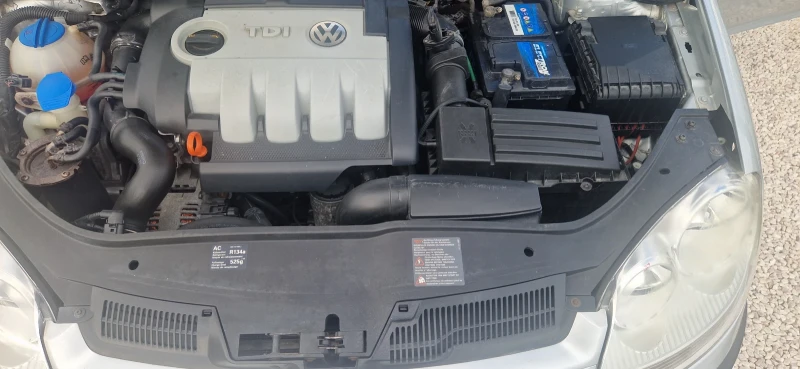 VW Golf 1.9tdi, снимка 17 - Автомобили и джипове - 53378054