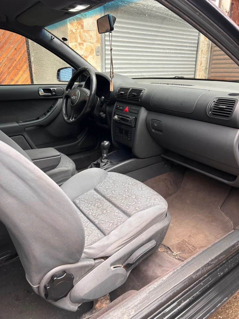 Audi A3 1.8, снимка 7 - Автомобили и джипове - 53421126