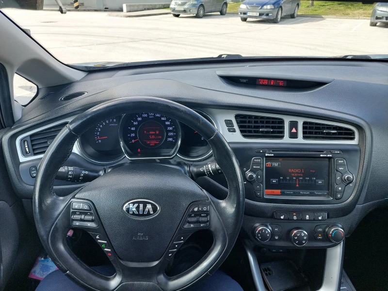 Kia Ceed 1.4 MPI 101 к.с., снимка 15 - Автомобили и джипове - 53535708