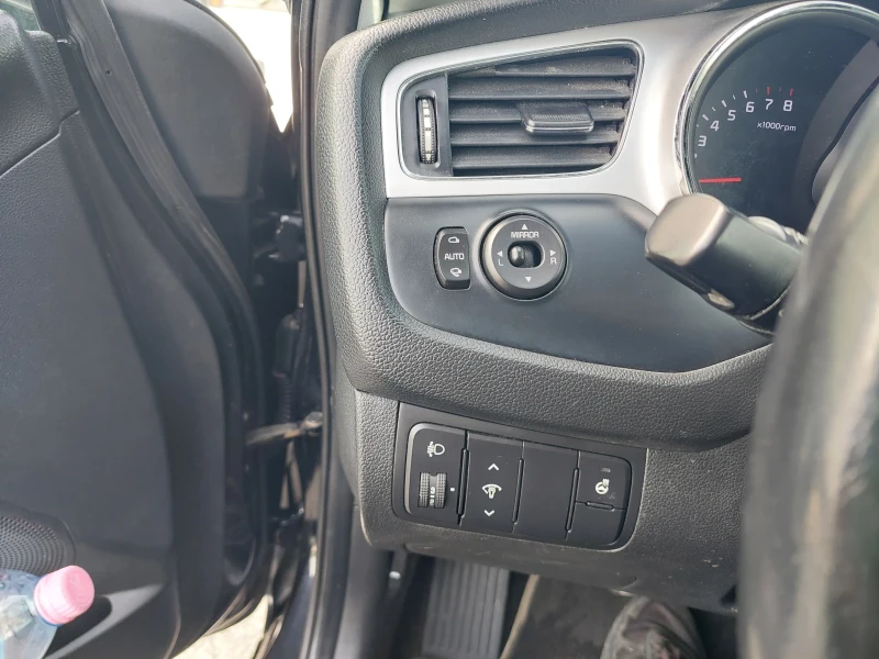 Kia Ceed 1.4 MPI 101 к.с., снимка 14 - Автомобили и джипове - 53535708