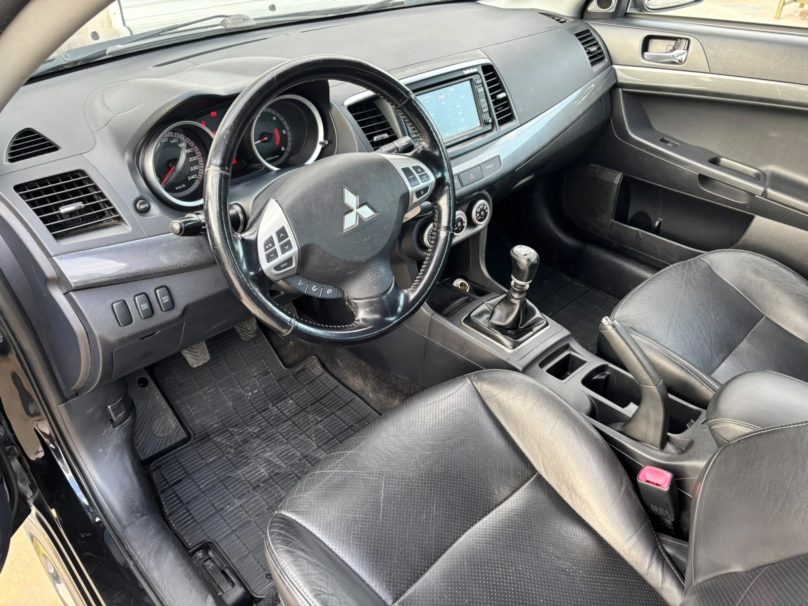 Mitsubishi Lancer INSTYLE, снимка 10 - Автомобили и джипове - 38830210