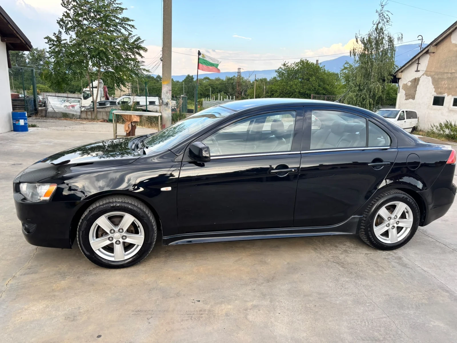 Mitsubishi Lancer INSTYLE, снимка 2 - Автомобили и джипове - 38830210