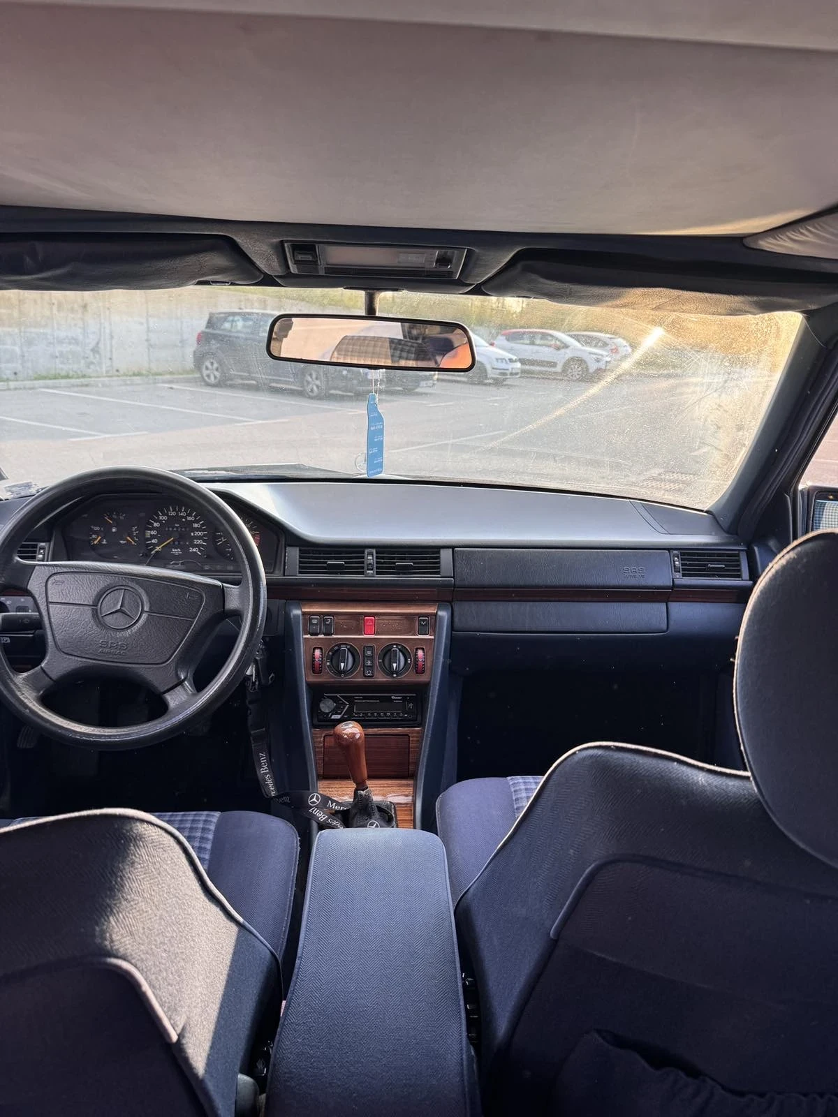 Mercedes-Benz 124 2.2 150 .. | Mobile.bg   14