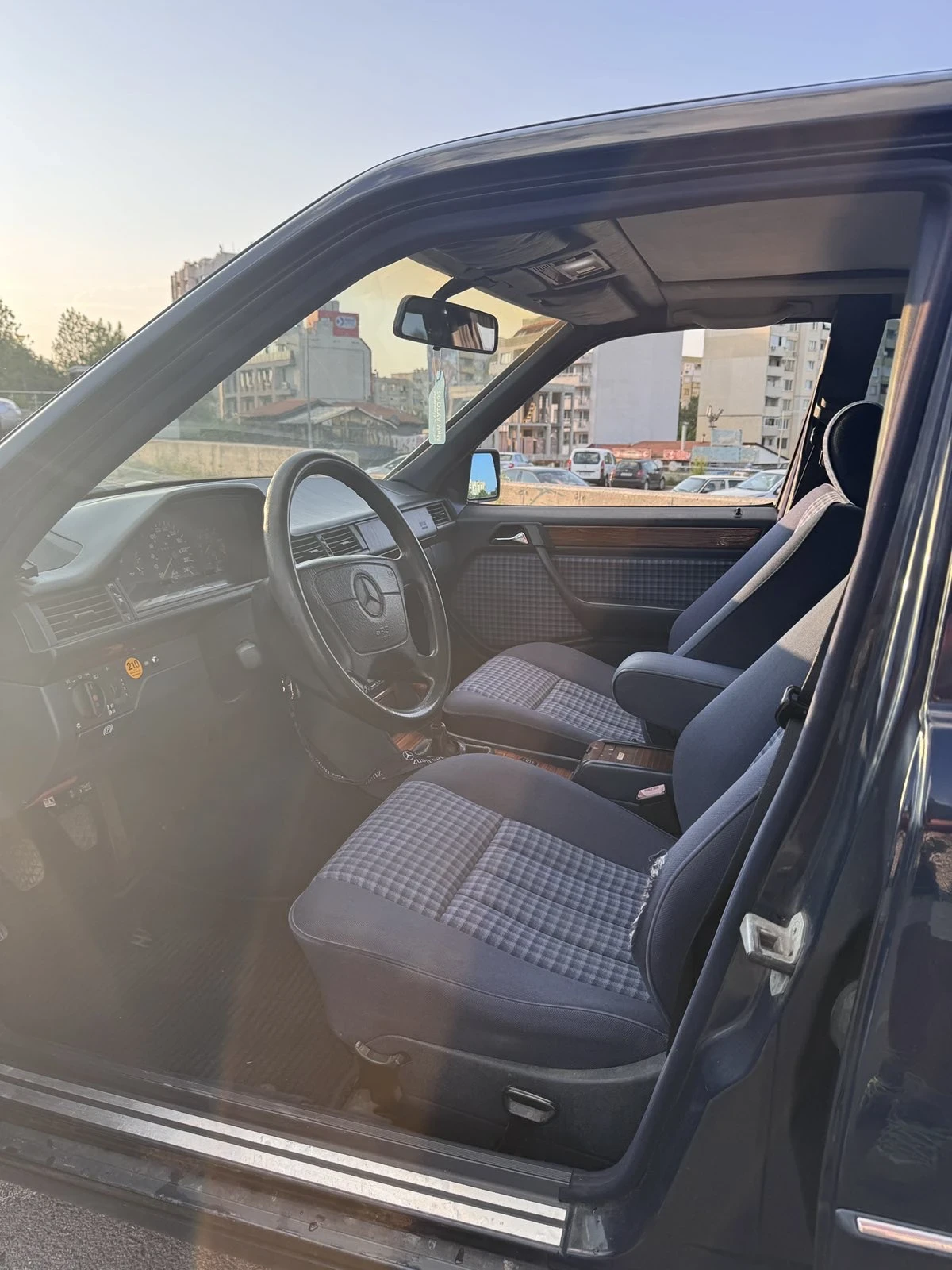 Mercedes-Benz 124 2.2 150 .. | Mobile.bg   13