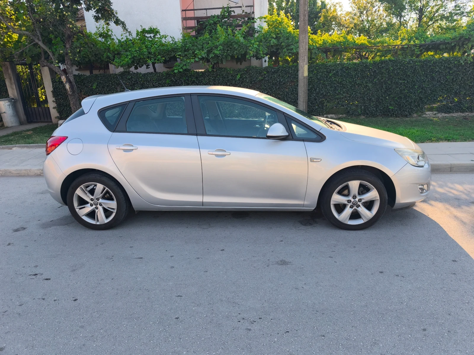 Opel Astra 1.6i - изображение 4
