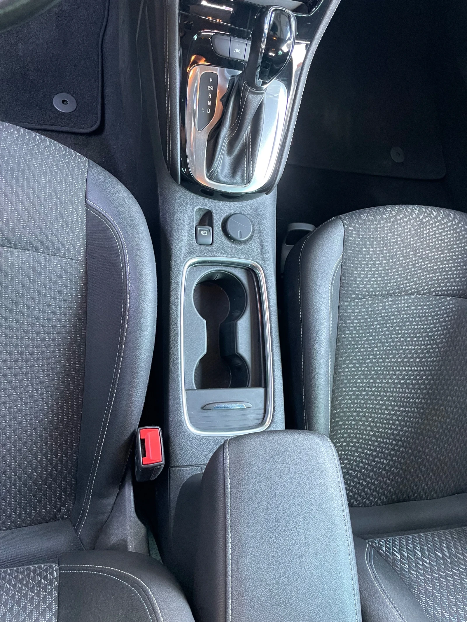 Opel Astra 1.6 CDTI Sports Tourer - изображение 10
