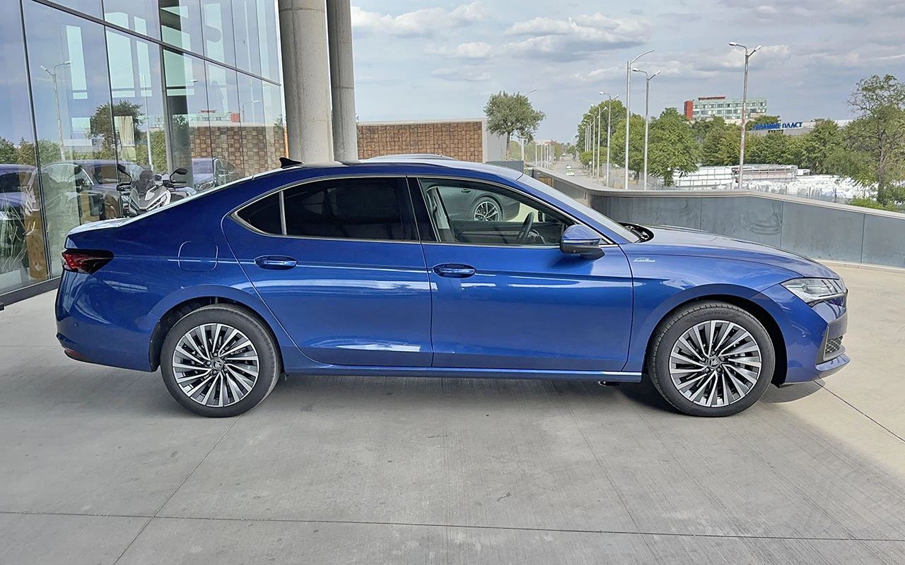 Skoda Superb 2.0 TDI 4x4 Laurin & Klement - изображение 3