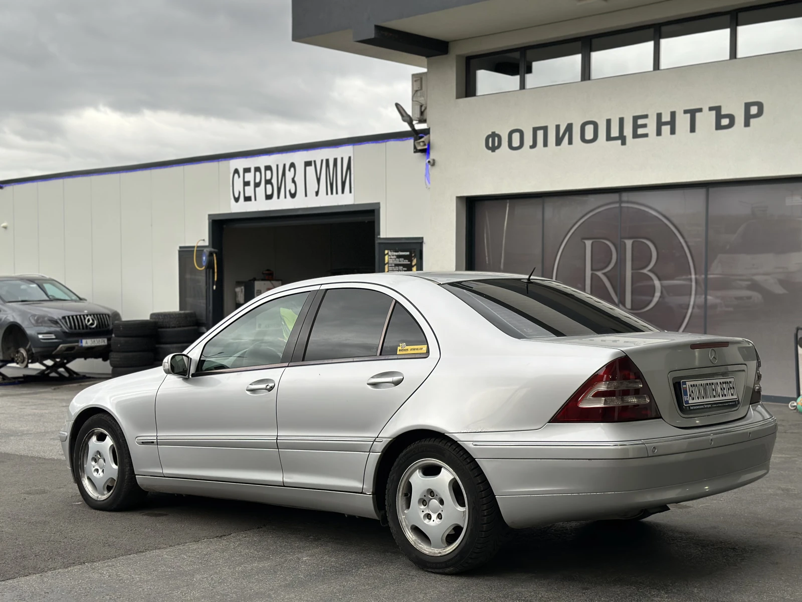 Mercedes-Benz C 180 Kompressor - изображение 4