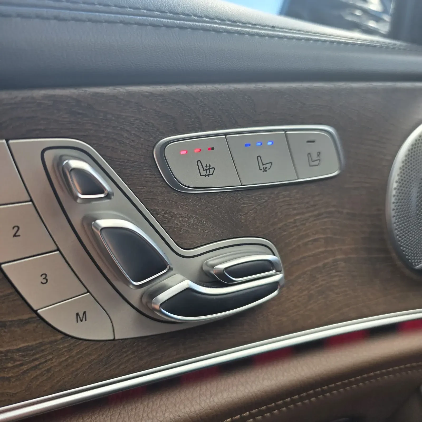 Mercedes-Benz E 63 AMG S/V8 BiTurbo/4Matic+ /612KC/  | Mobile.bg   14