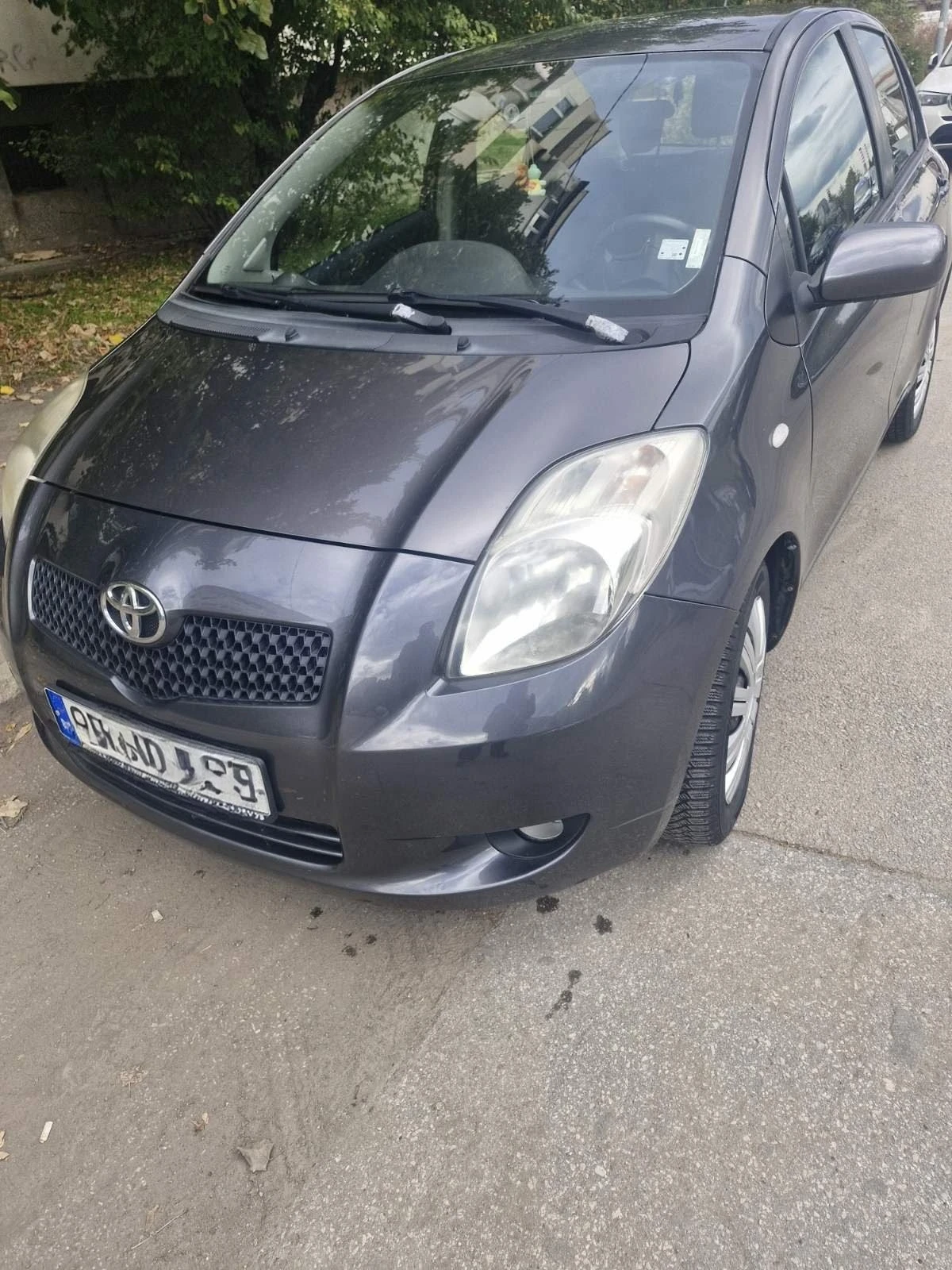 Toyota Yaris  - изображение 2