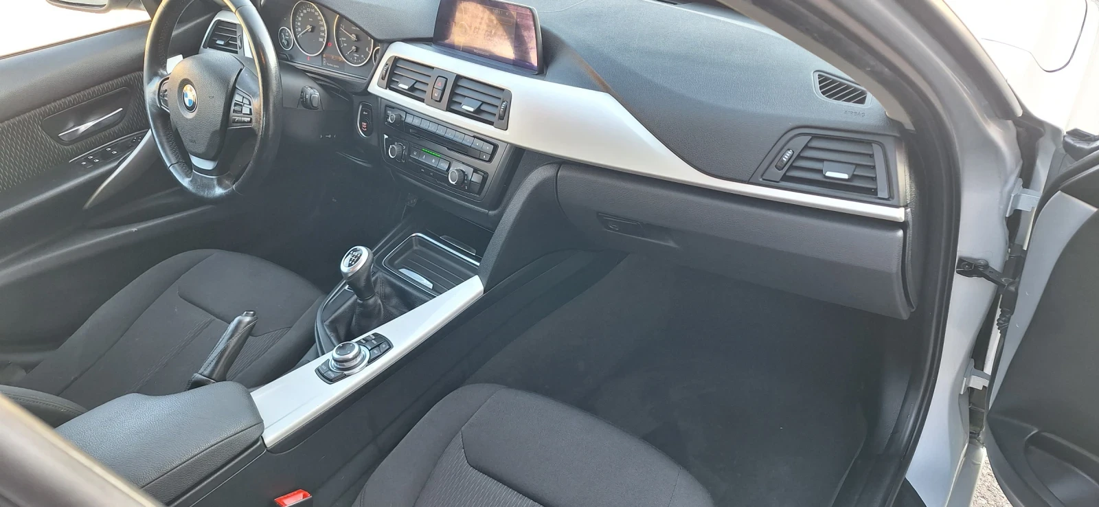 BMW 318 2000куб.см 143к с. - изображение 10