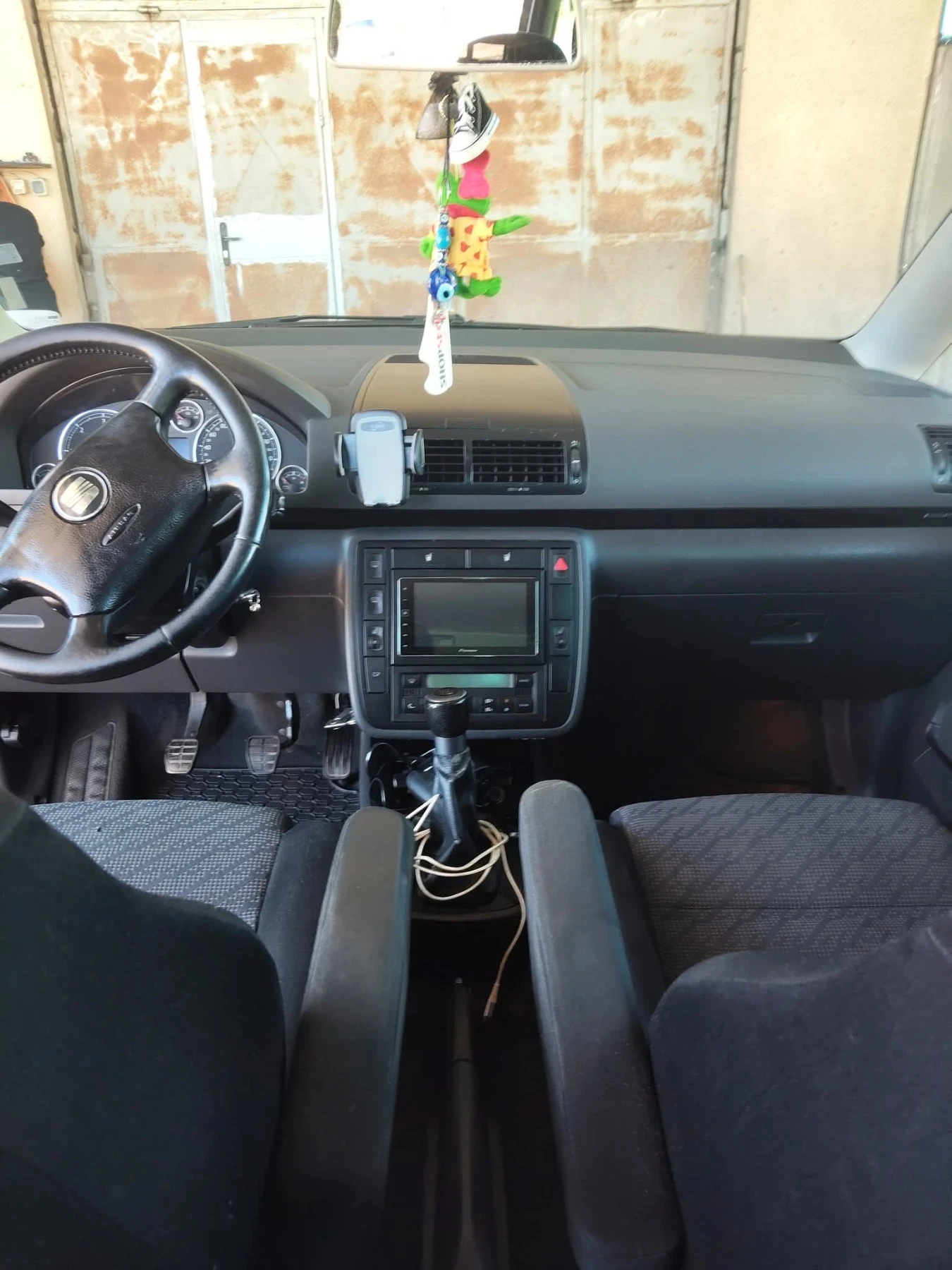 Seat Alhambra  - изображение 9