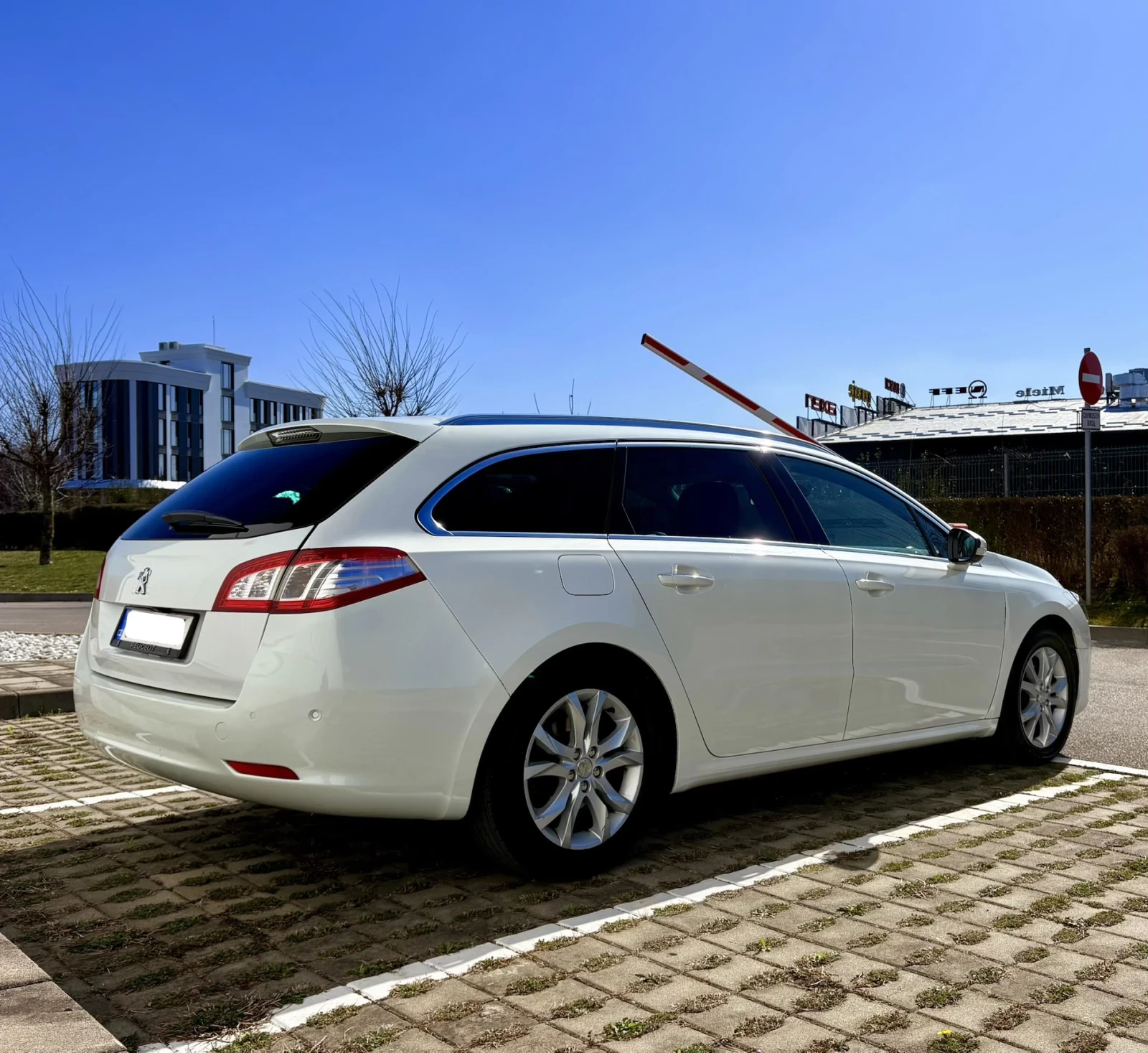Peugeot 508 Facelift | 2.0 BlueHDI | FULL LED | КАМЕРА, снимка 4 - Автомобили и джипове - 53833672