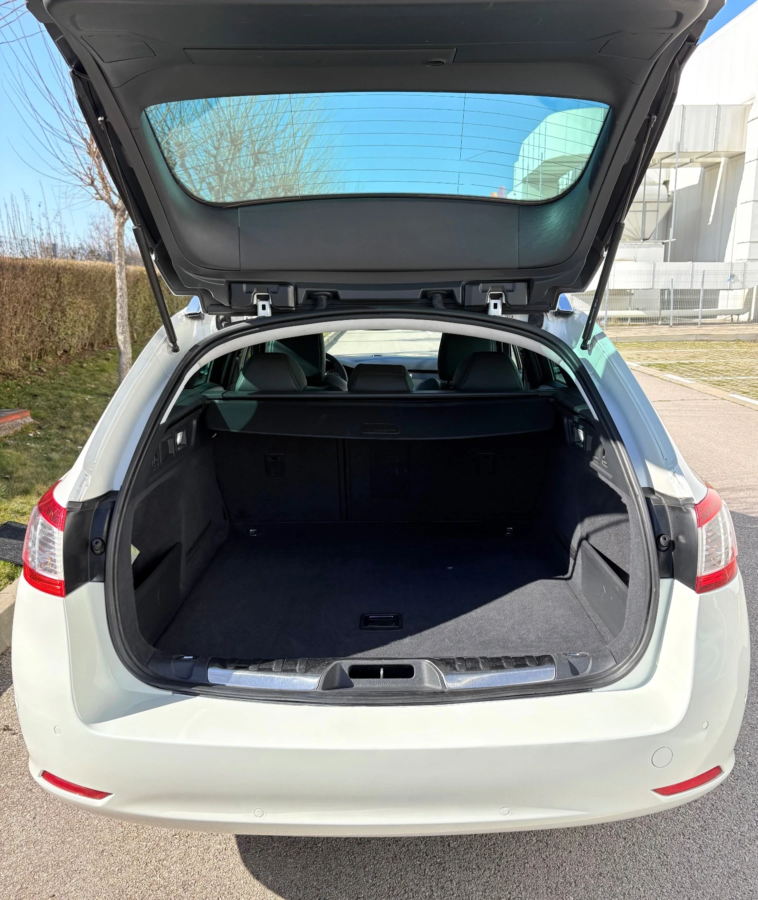 Peugeot 508 Facelift | 2.0 BlueHDI | FULL LED | КАМЕРА, снимка 16 - Автомобили и джипове - 53833672