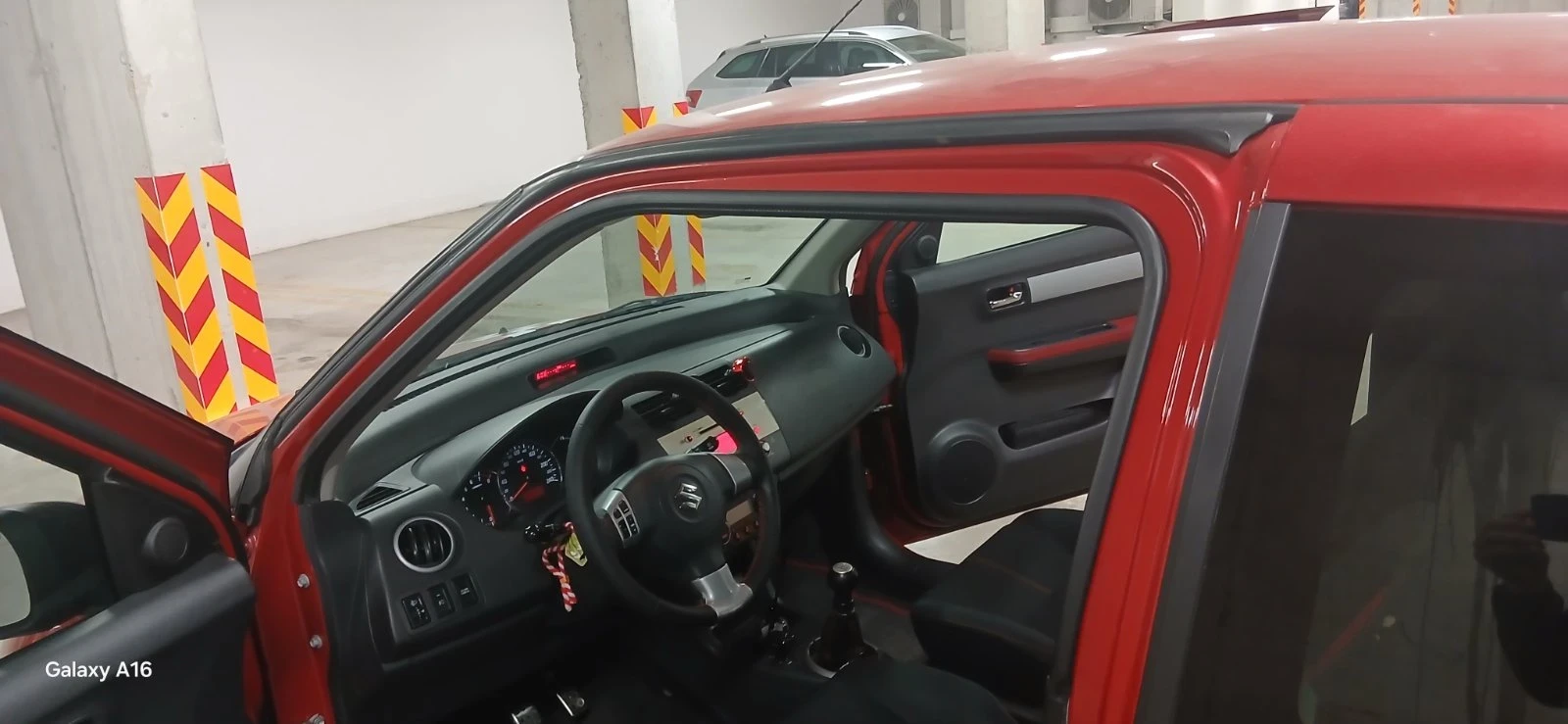 Suzuki Swift, снимка 8 - Автомобили и джипове - 53989557