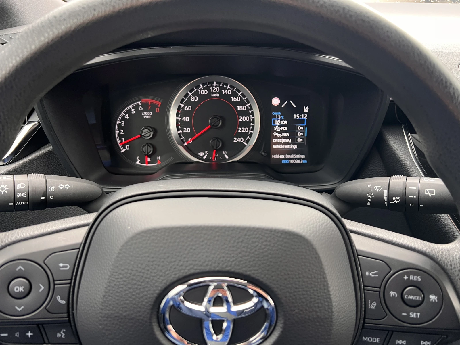 Toyota Corolla COMFORT/1.2D-4T/116k.c./6MT/�������� | Mobile.bg � ����������� 12