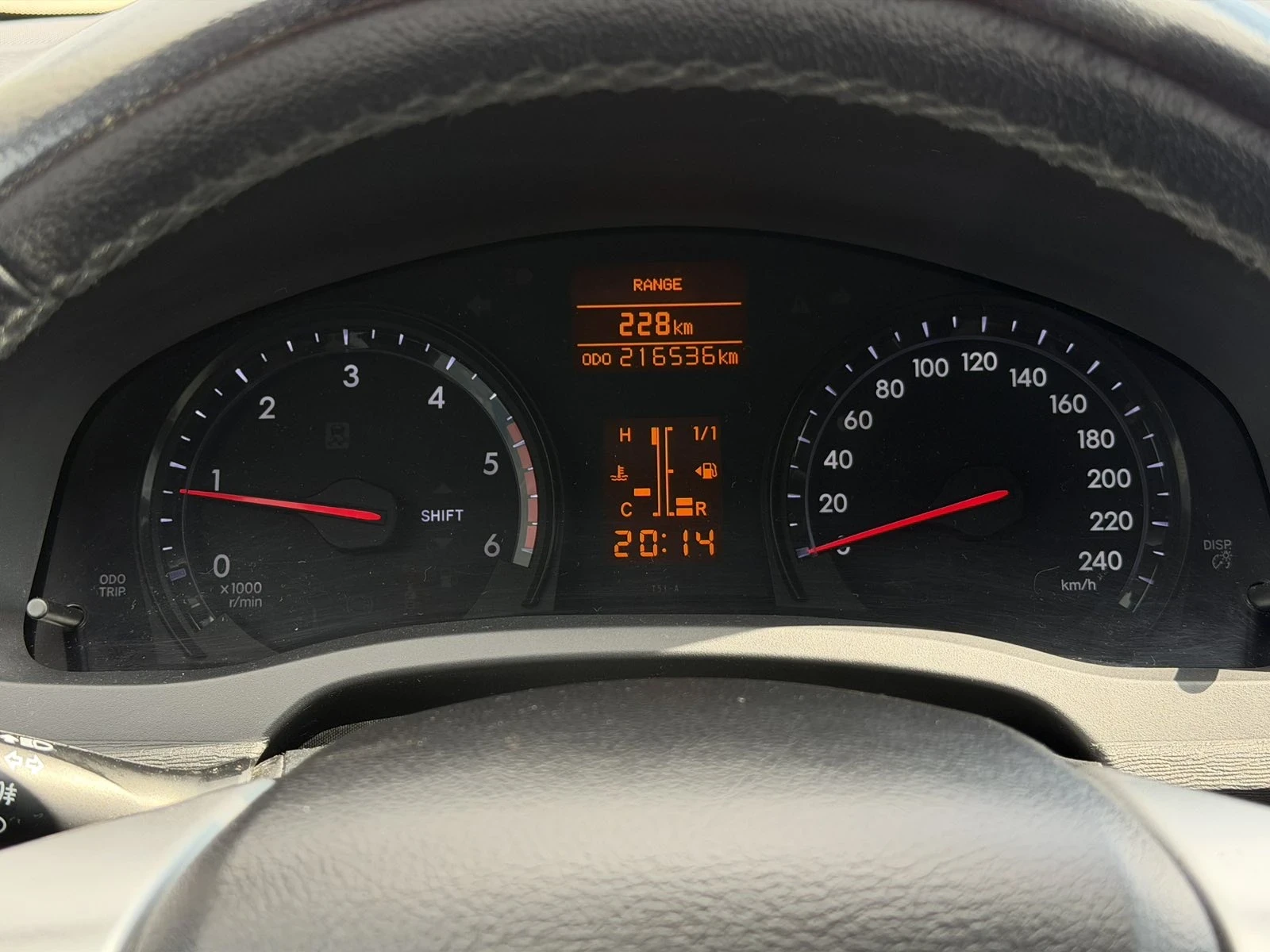 Toyota Avensis 2.0 D4D , снимка 16 - Автомобили и джипове - 54646937