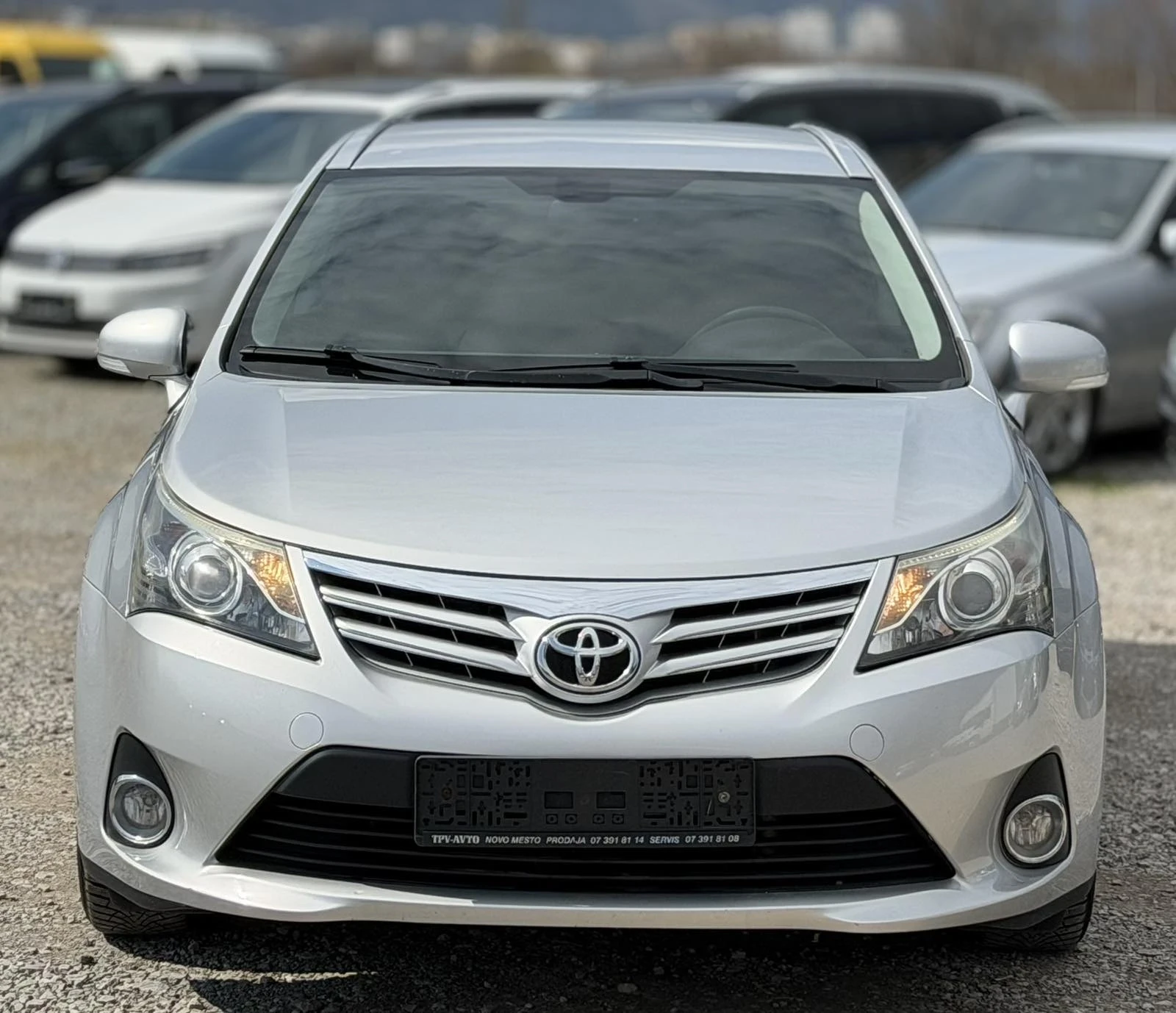 Toyota Avensis 2.0 D4D , снимка 2 - Автомобили и джипове - 54646937