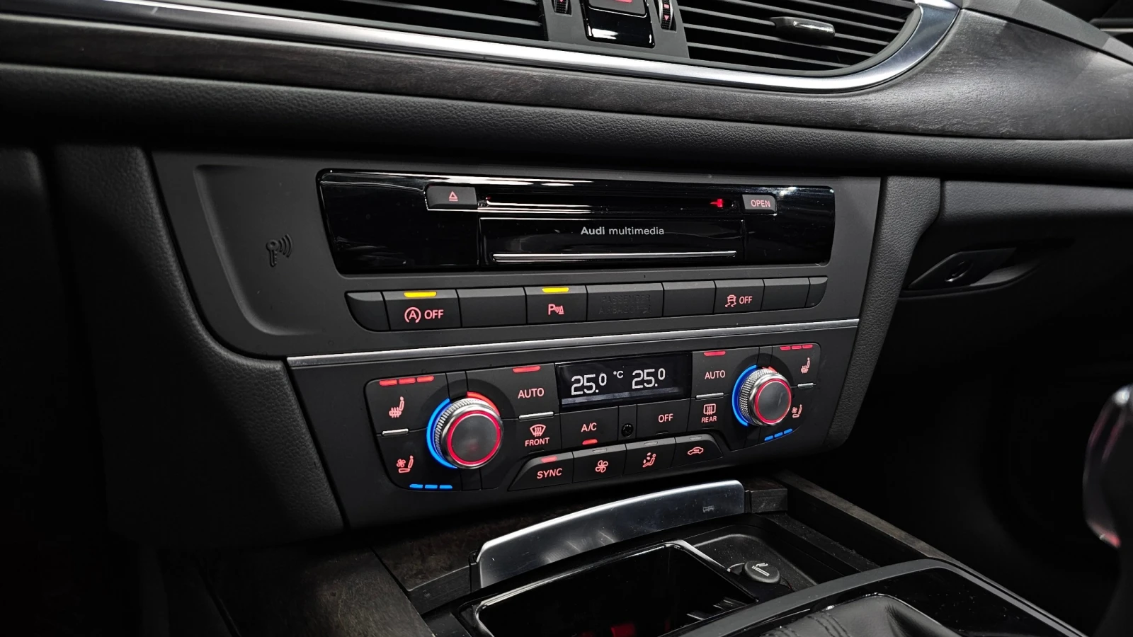 Audi A6 40 TFSI Premium | HUD | Кожа | Обдухване | Камера, снимка 14 - Автомобили и джипове - 54672271