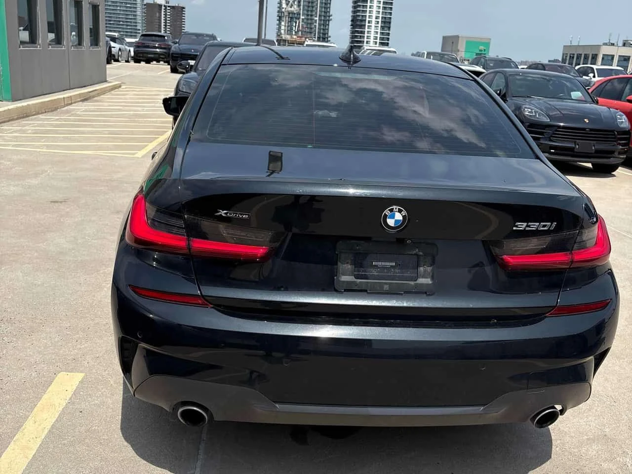 BMW 330 М ПАКЕТ/xDrive/ВТОРИ ЧИФТ ГУМИ И ДЖАНТИ/КЛИП, снимка 5 - Автомобили и джипове - 54883744