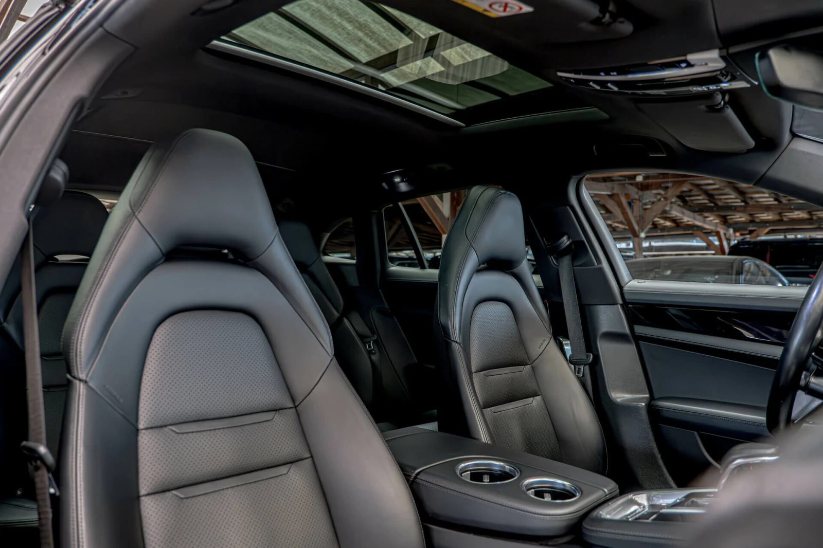 Porsche Panamera Sport Turismo 4S/PDLS+ /Sport Chrono/PASM/BOSE, снимка 10 - Автомобили и джипове - 54945604