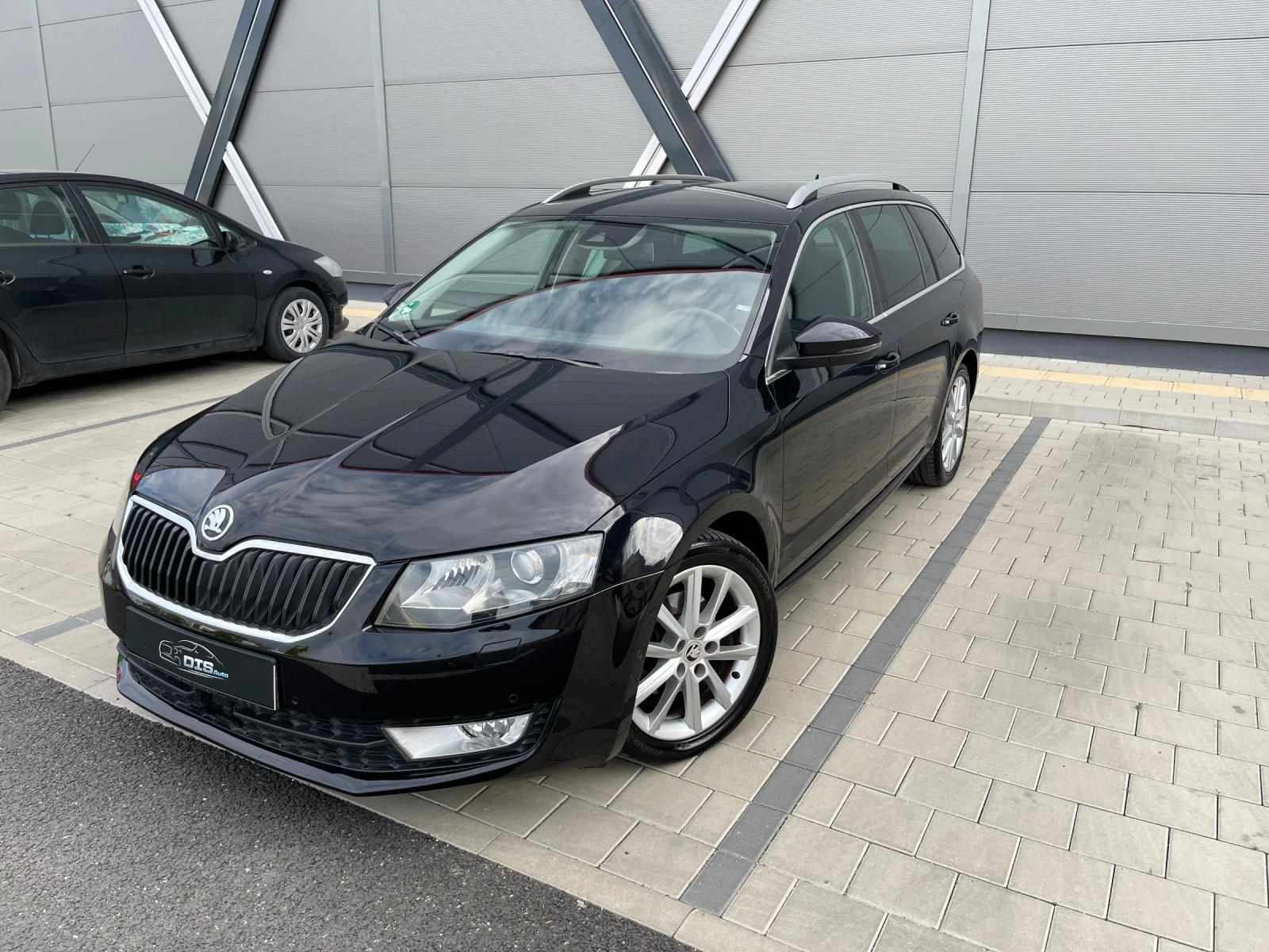Skoda Octavia 2.0tdi / DSG / Distronic / Canton 