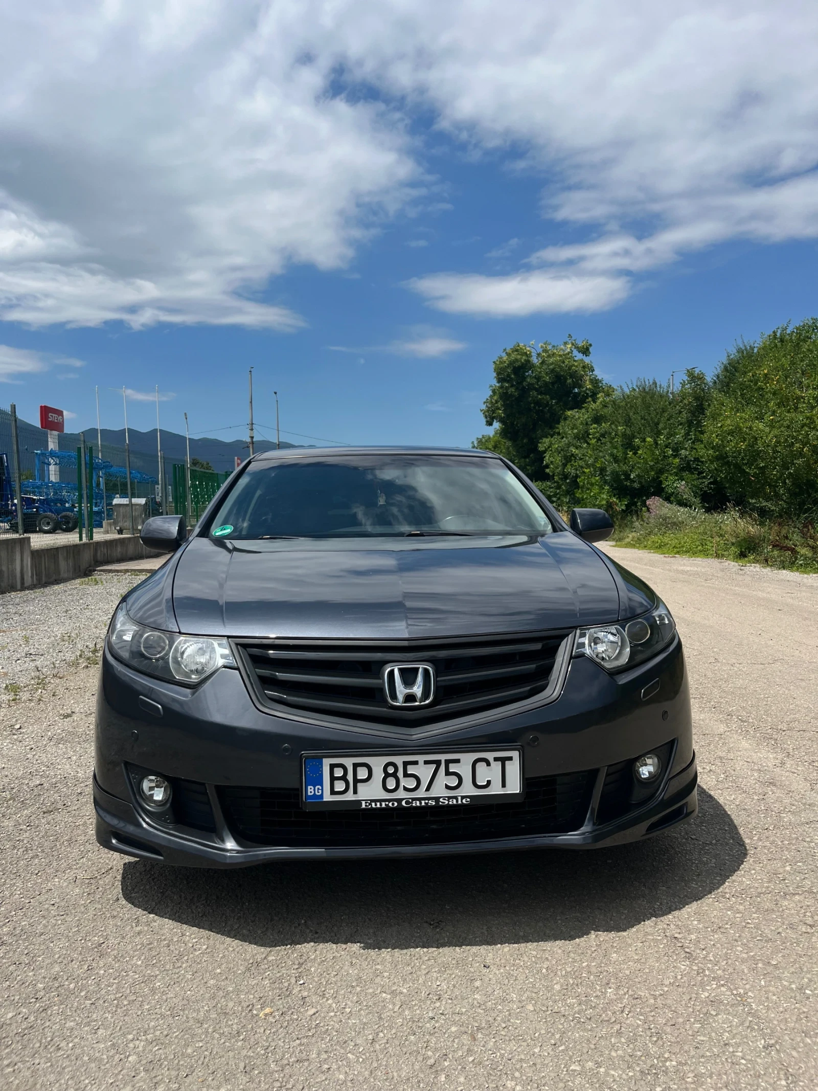 Honda Accord 2.0 I-vtec, снимка 2 - Автомобили и джипове - 55156078