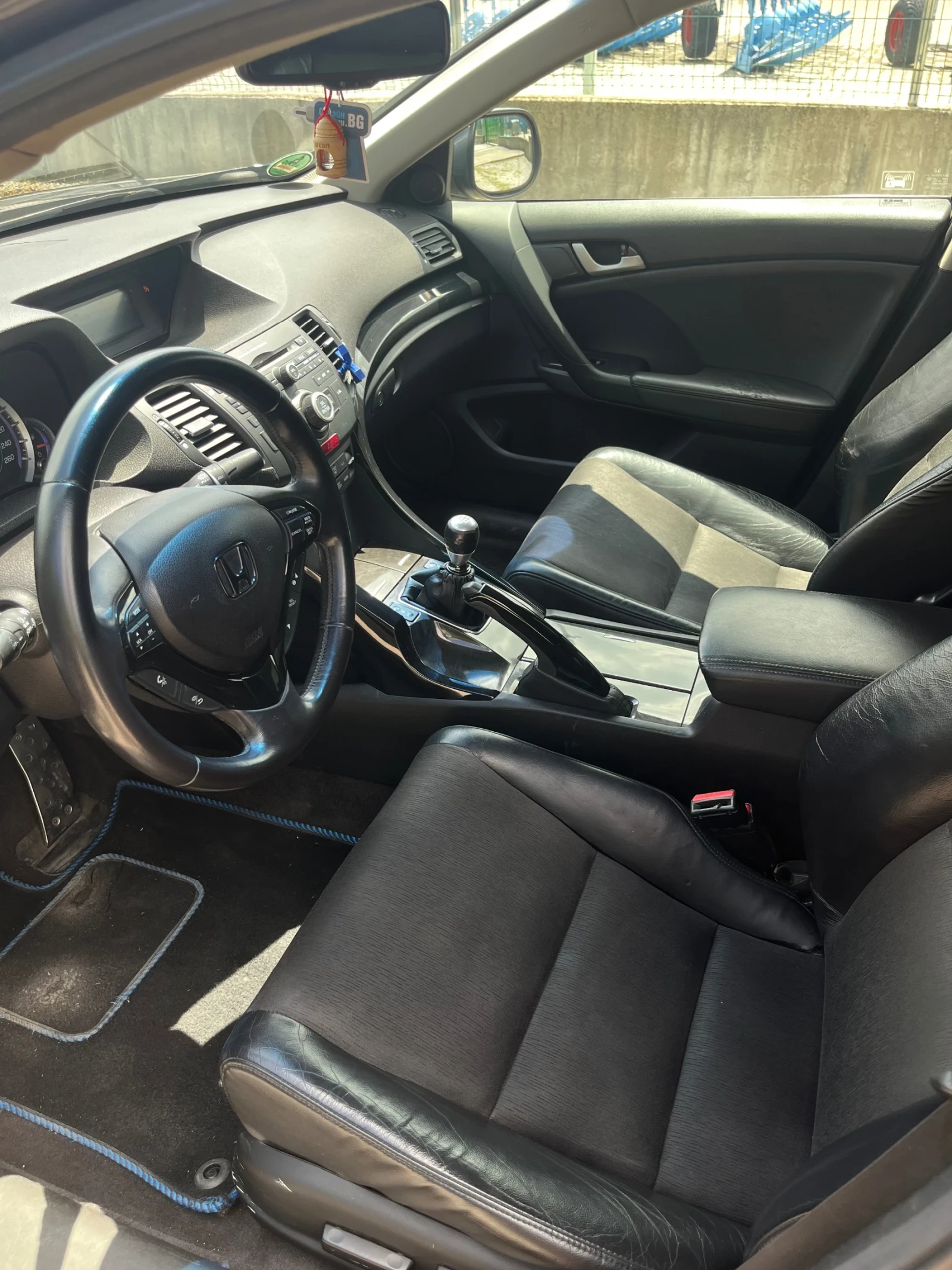 Honda Accord 2.0 I-vtec, снимка 10 - Автомобили и джипове - 55156078