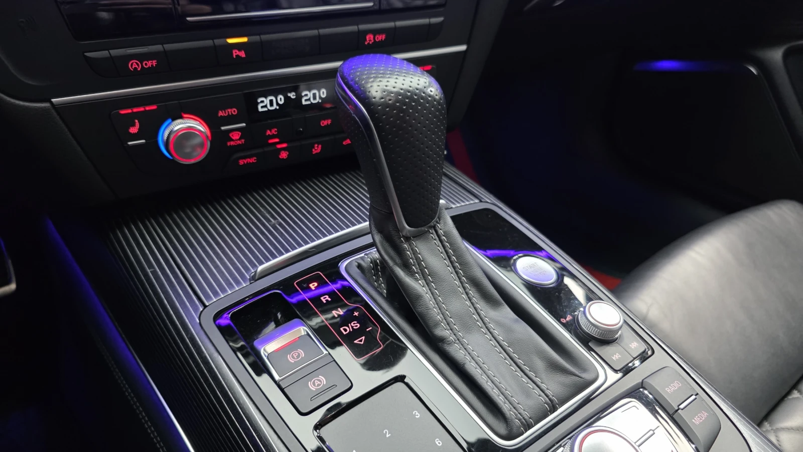 Audi A6 S6 BLK OPTIC* DIS* HUD* B&O* MATRIX* КРАЙНА ЦЕНА, снимка 13 - Автомобили и джипове - 55194597