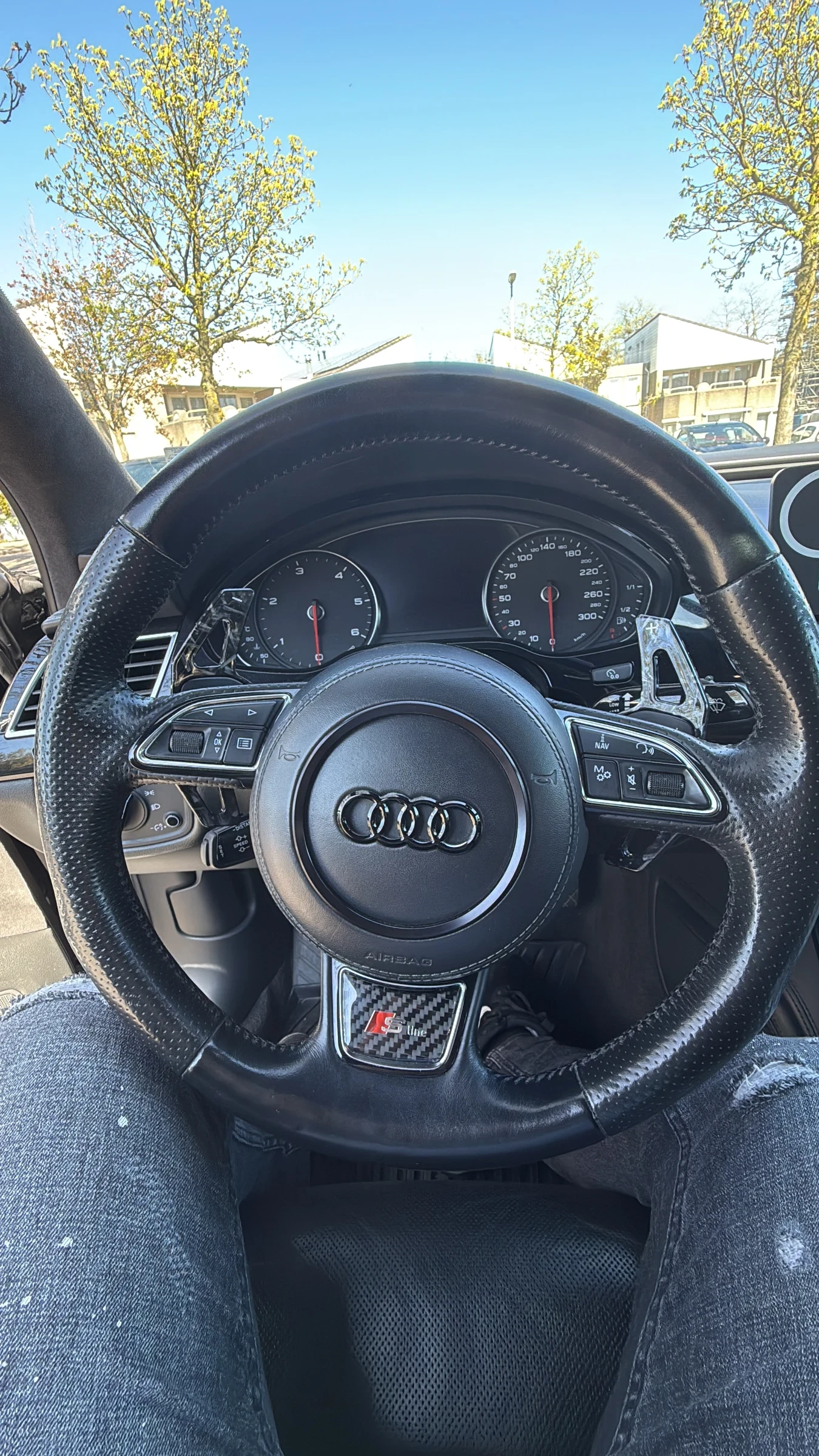 Audi A8 4.2 TDI 8ZF NightPack, снимка 8 - Автомобили и джипове - 55482528