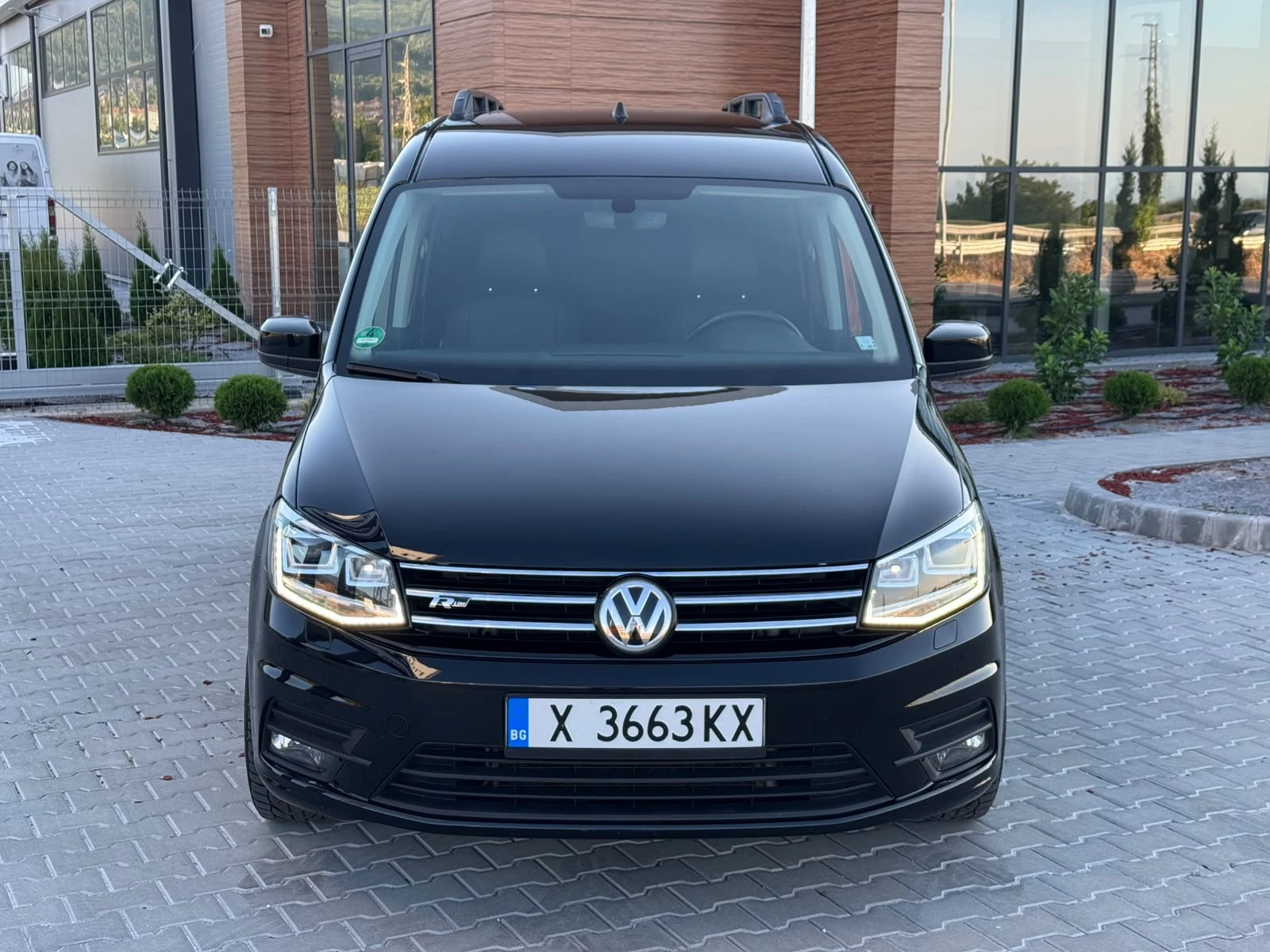 VW Caddy MAXI 2.0TDI 150�.�. �������  | Mobile.bg � ����������� 2