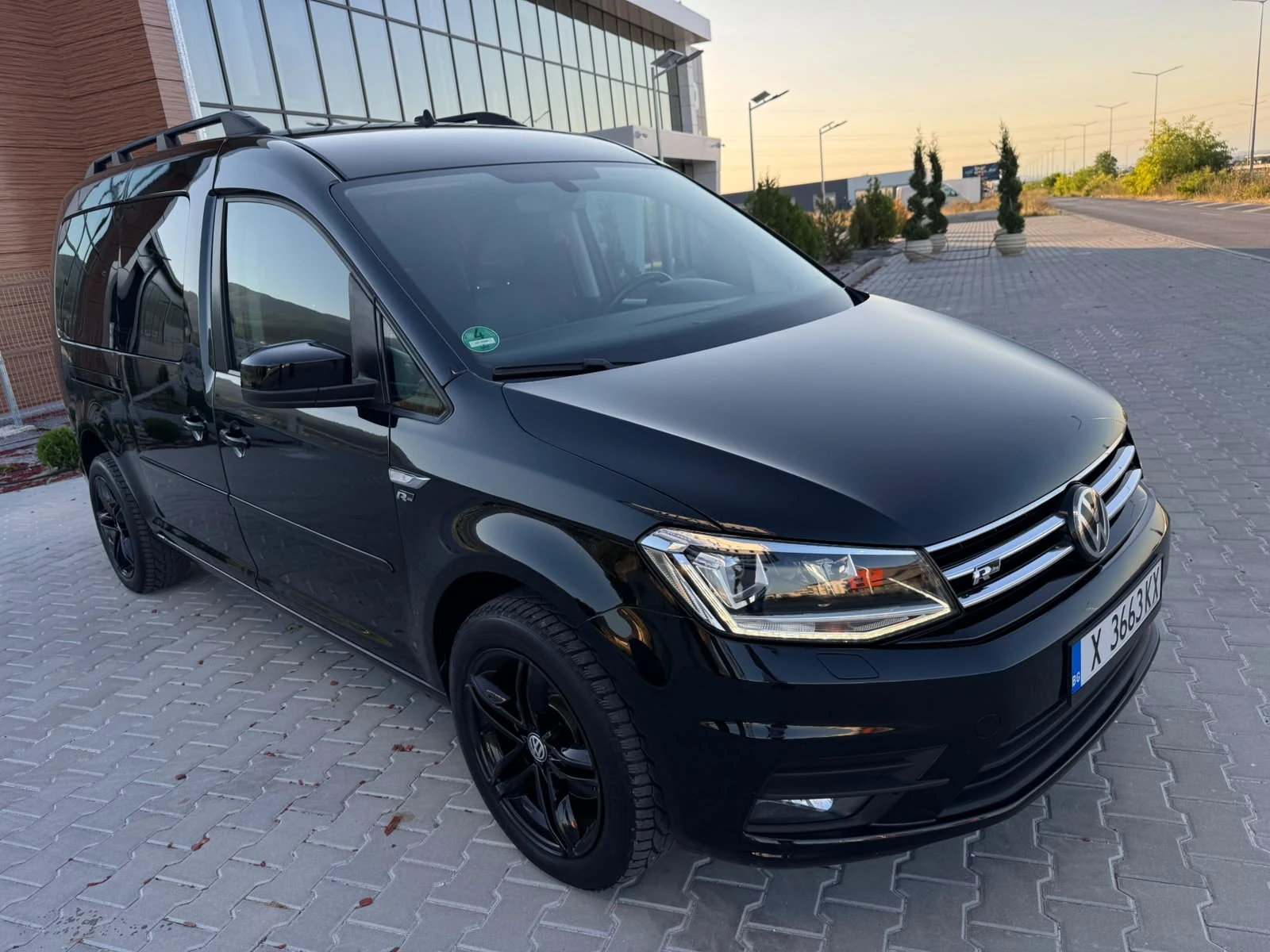 VW Caddy MAXI 2.0TDI 150�.�. �������  | Mobile.bg � ����������� 3