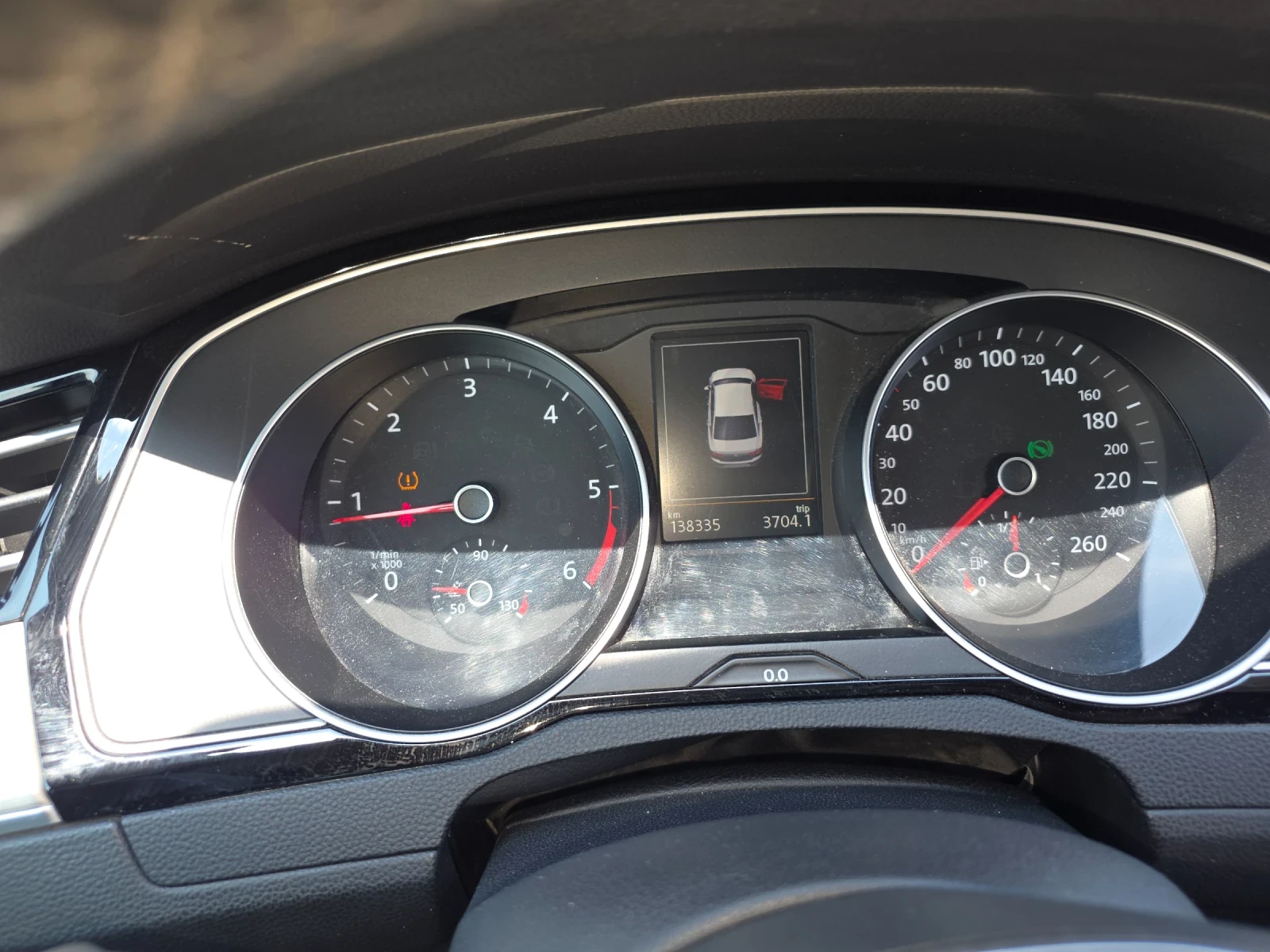 VW Passat, снимка 5 - Автомобили и джипове - 55776479