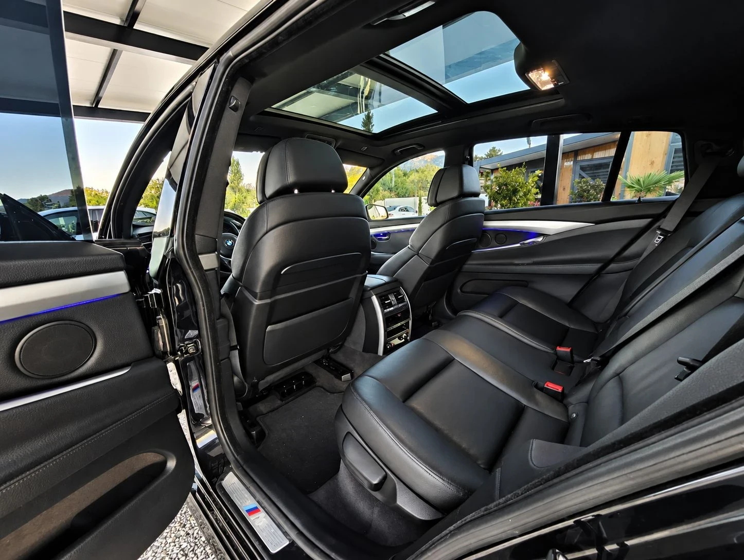 BMW 5 Gran Turismo M Sport Pack, снимка 11 - Автомобили и джипове - 56061342