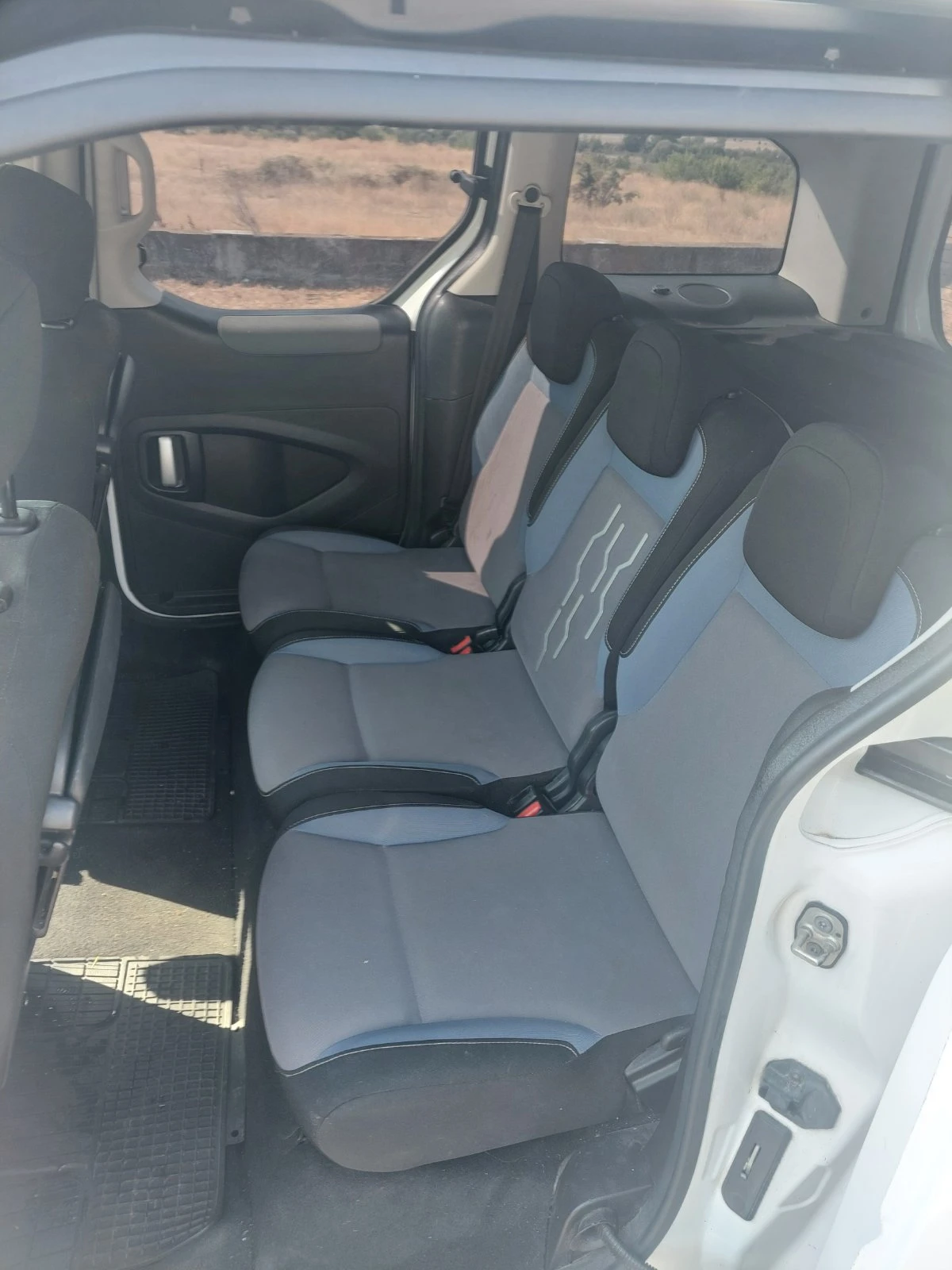 Peugeot Partner 1.6 GAZ, снимка 7 - Автомобили и джипове - 56071742