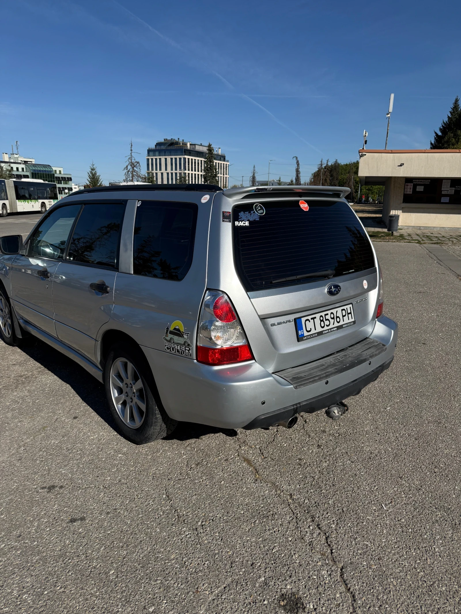 Subaru Forester 2.0i, снимка 4 - Автомобили и джипове - 56338382