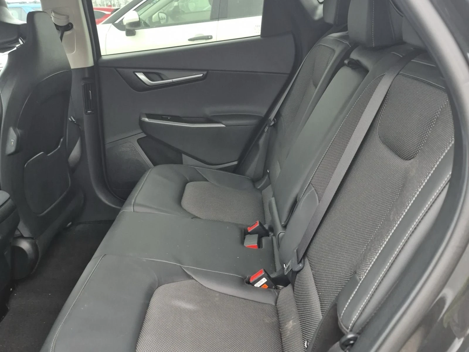 Kia EV6 LONG RANGE* 4�4* Back cam* Blind Spot* �������*  | Mobile.bg � ����������� 11