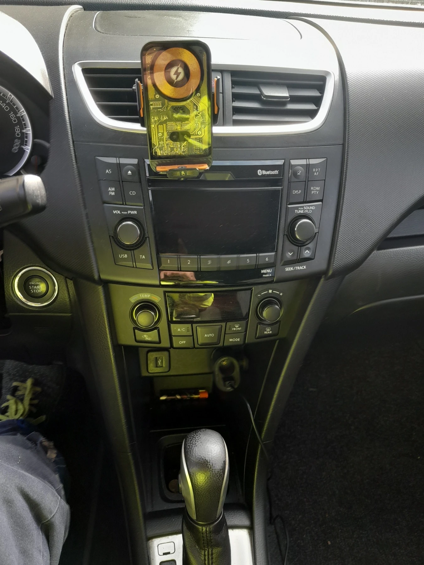 Suzuki Swift, снимка 8 - Автомобили и джипове - 56617928