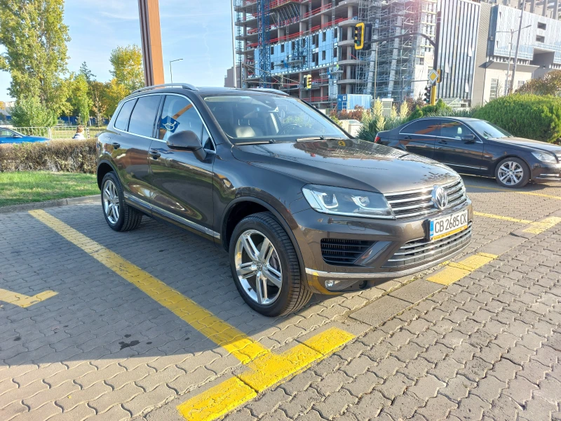 VW Touareg, снимка 3 - Автомобили и джипове - 47777722