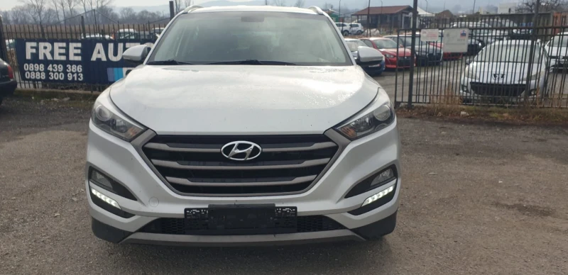 Hyundai Tucson 1.7d, снимка 3 - Автомобили и джипове - 48419321