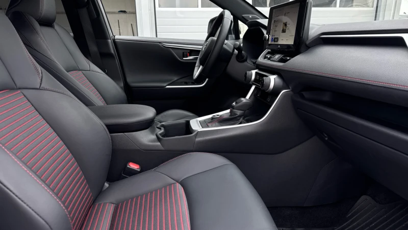 Toyota Rav4 2, 5 PHEV AWD, снимка 8 - Автомобили и джипове - 53118648