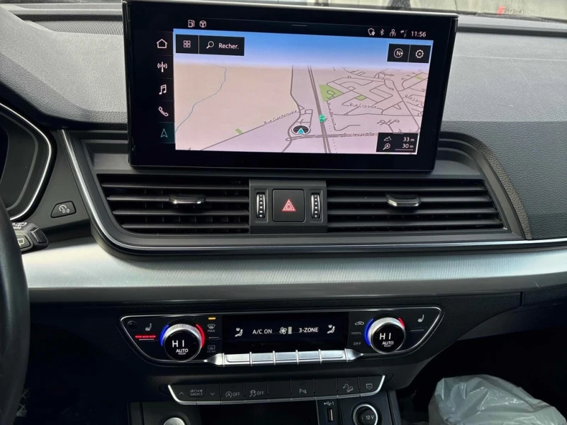 Audi Q5 * Technik * CARFAX * ДИСТРОНИК * 360 * ПОДГРЕВ, снимка 9 - Автомобили и джипове - 53308465